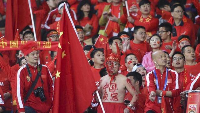 国产操穴