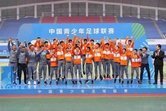 捏胸吃奶吻胸免费视频日本