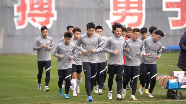 2022国产情侣真实露脸在线